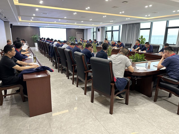 公司召開安全、環(huán)保、職業(yè)衛(wèi)生工作會(huì)議 