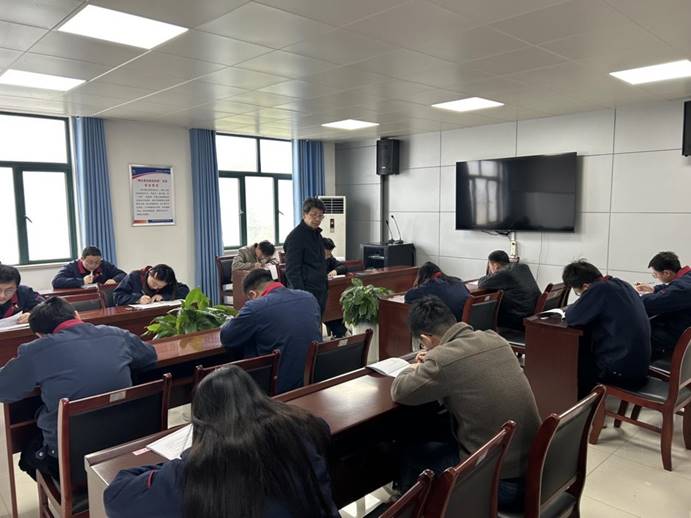 建材公司、檢測公司聯(lián)合開展管理人員業(yè)務(wù)提升考試